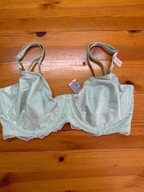 victorias Secret Dream angels push-up without padding bra Mint Green Shiimmer
